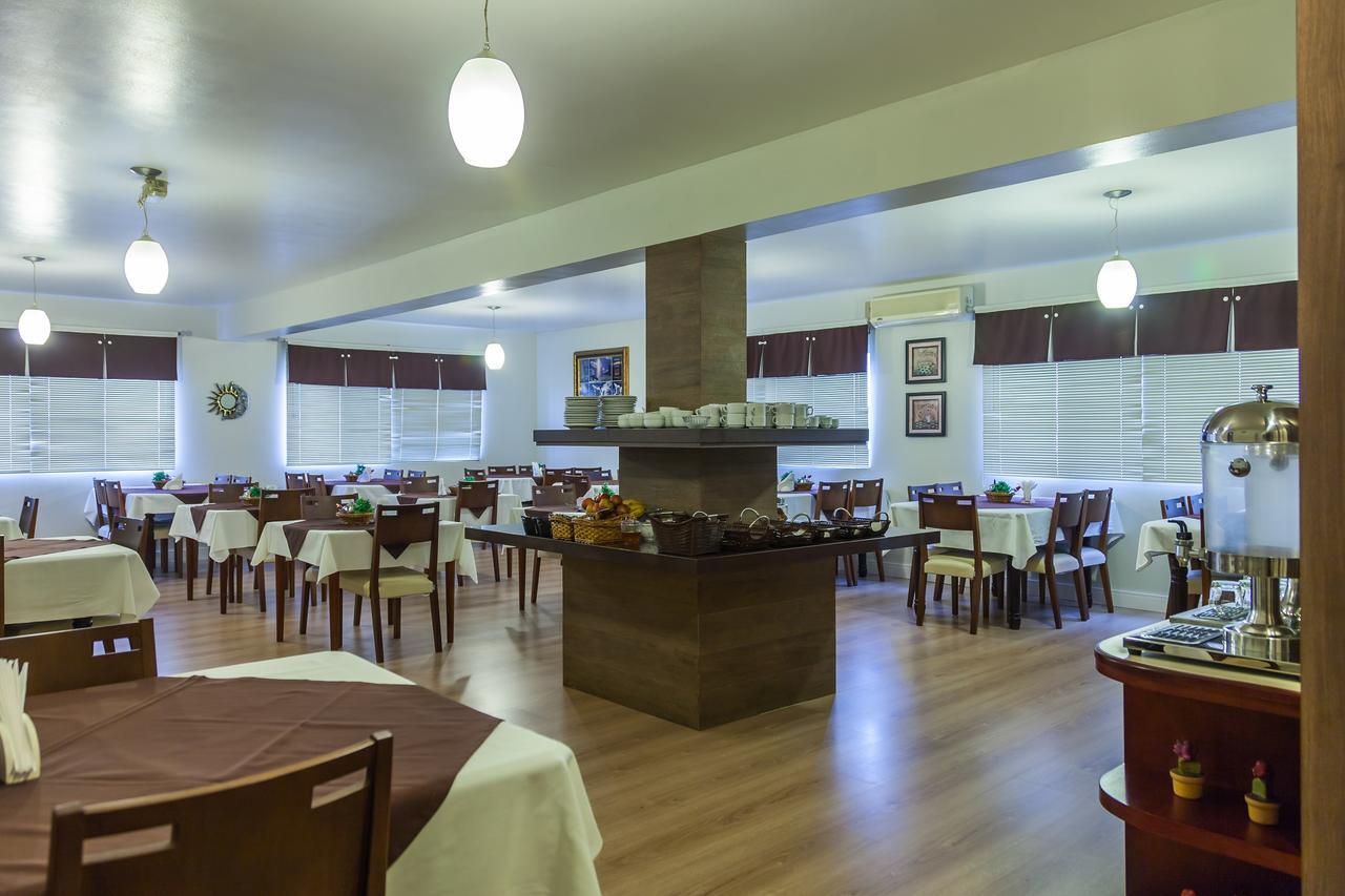 Hotel Fiorio Flores da Cunha Esterno foto